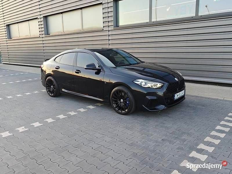 Czarny Używany 2022 BMW M235 M Performance Coupe | 169 000 zł - Obraz 1/4