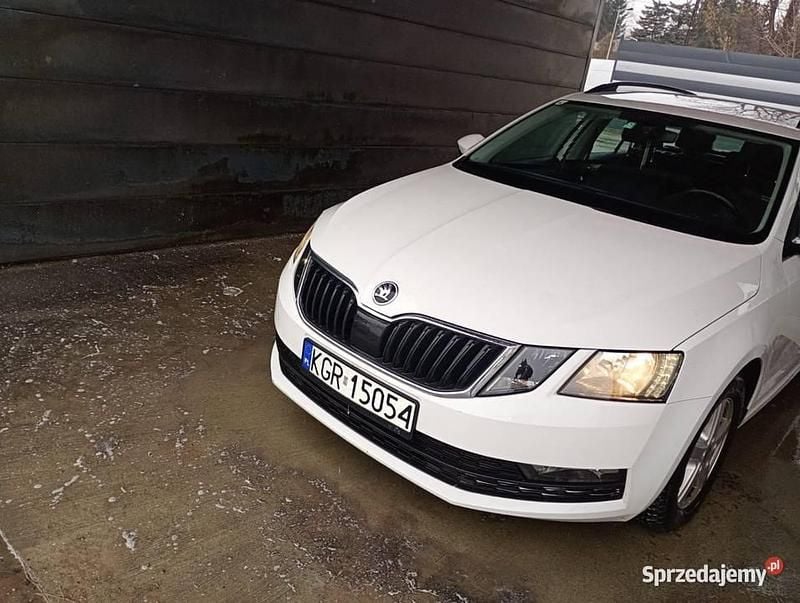 Używany Skoda Octavia 2018 Biały Kombi