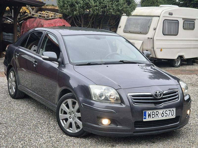 Grafitowy Używany 2007 Toyota Avensis Hatchback | 15 900 zł - Obraz 1/4