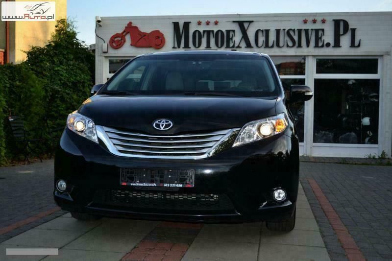 Czarny Używany 2013 Toyota Sienna Limited Minivan | 215 000 zł - Obraz 1/4