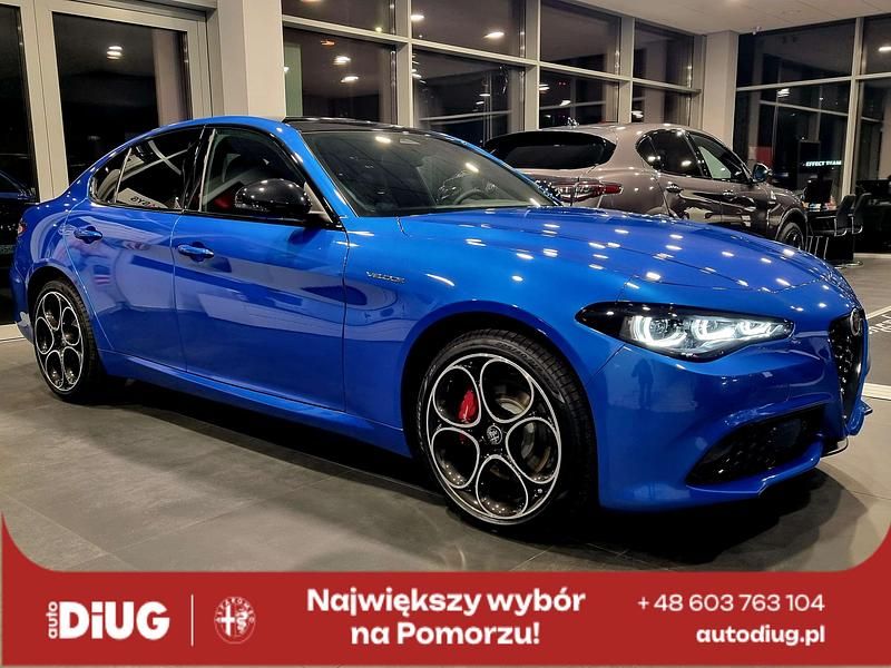 Lakier metalizowany niebieski misano blue Nowe 2025 Alfa Romeo Giulia Veloce Sedan/Limuzyna | 234 500 zł (Dość drogi) - Obraz 1/4