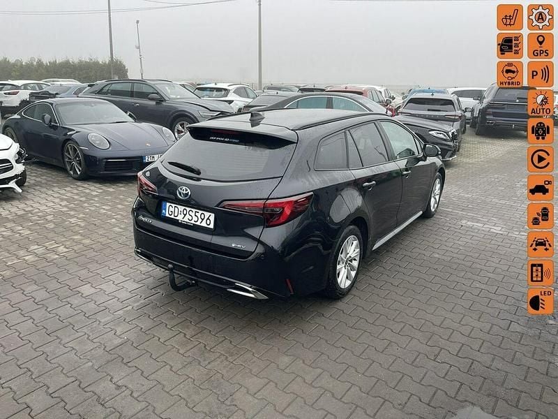 Czarny (metalik) Używany 2024 Toyota Corolla Kombi | 67 900 zł - Obraz 1/4