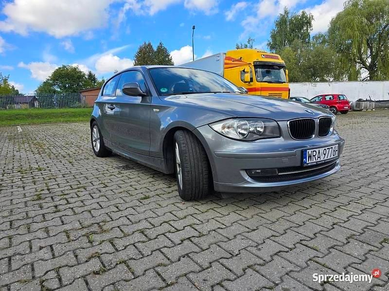 Używany BMW 116 2011 Srebrny Hatchback