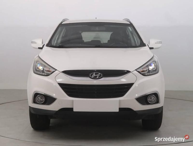 Biały Używany 2013 Hyundai ix35 SUV | 40 799 zł (Uczciwa cena) - Obraz 1/4