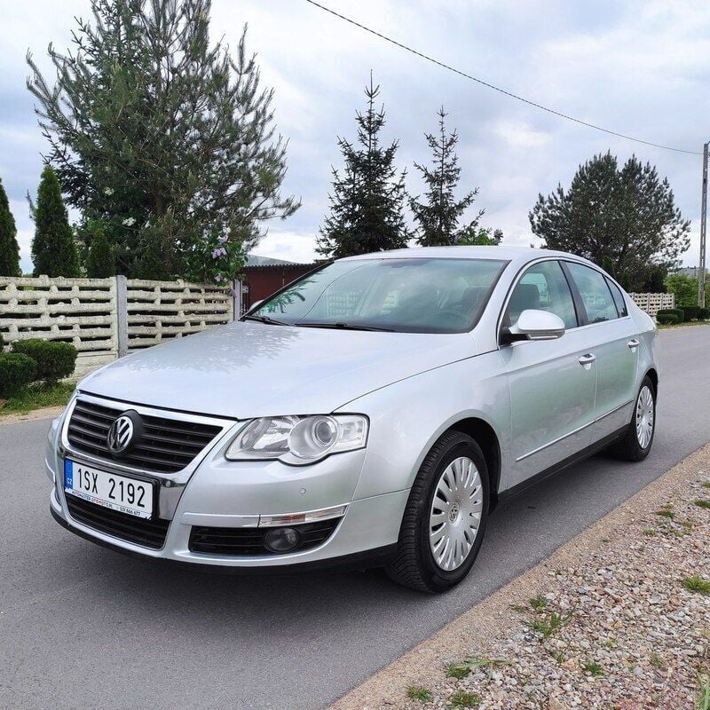 Szary Używany 2005 VW Passat Sedan/Limuzyna | 11 900 zł (Dobra cena) - Obraz 1/4