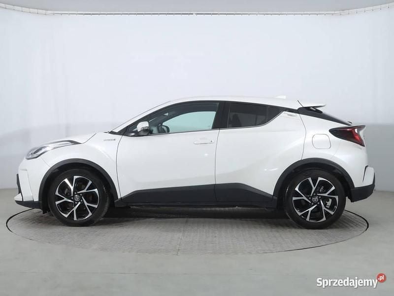 Używany Toyota C-HR 184 KM (135 kW) 2021 Biały SUV