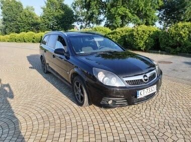 Czarny Używany 2006 Opel Vectra Kombi | 6700 zł (Uczciwa cena) - Obraz 1/4