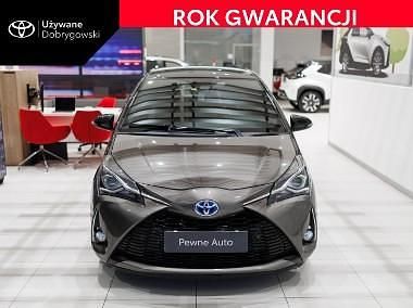 Inny kolor Używany 2017 Toyota Yaris Hybrid Hatchback | 49 850 zł (Uczciwa cena) - Obraz 1/4
