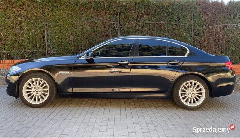 Czarny Używany 2013 BMW 528 Sedan/Limuzyna | 54 900 zł (Uczciwa cena) - Obraz 1/4