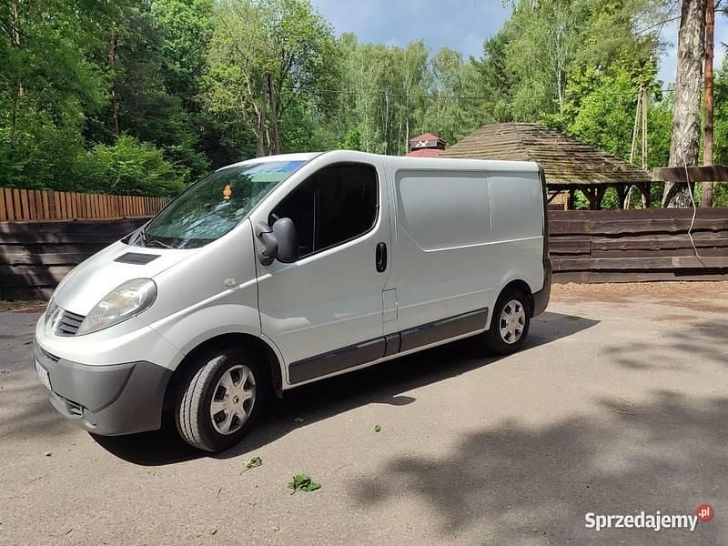 Biały Używany 2012 Renault Trafic Van | 31 900 zł (Super Cena) - Obraz 1/4