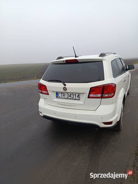 Biały Używany 2013 Fiat Freemont SUV | 39 800 zł (Dość drogi) - Obraz 1/4