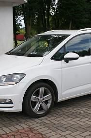 Używany VW Touran 110 KM (80 kW) 2015 Biały Minivan