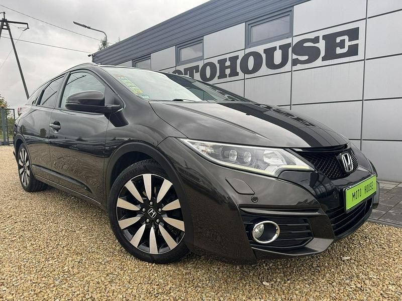 Brązowy Używany 2015 Honda Civic Kombi | 49 900 zł (Drogi) - Obraz 1/4