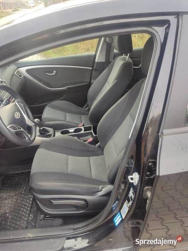 Czarny Używany 2016 Hyundai i30 Kombi | 32 599 zł (Uczciwa cena) - Obraz 1/4