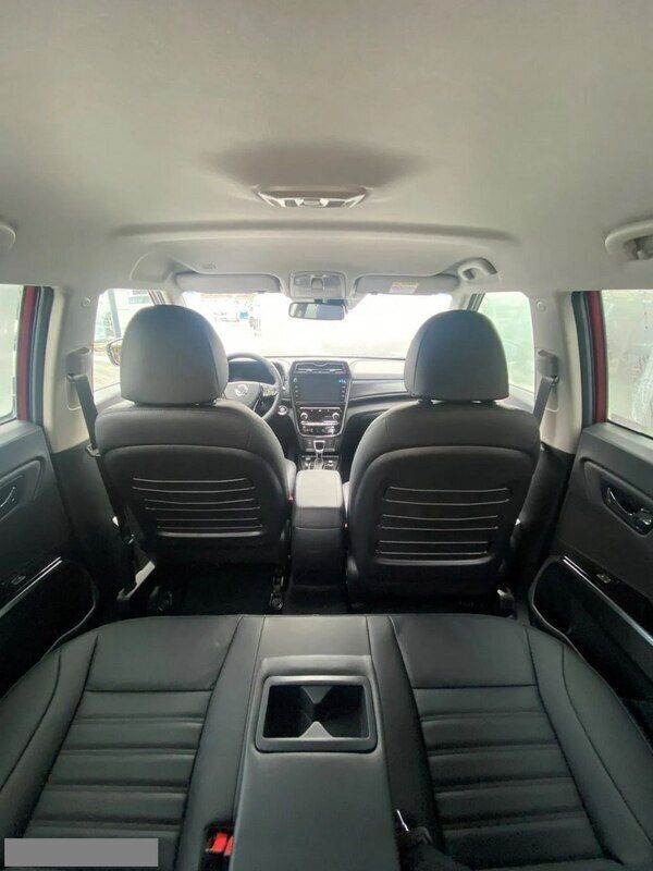 Używany Ssangyong (KGM) Tivoli 163 KM (119 kW) 2022 Czerwony (metalik) SUV