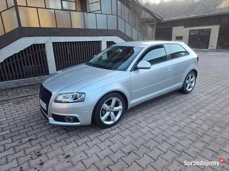 Srebrny Używany 2009 Audi A3 S-Line Hatchback | 17 000 zł (Dobra cena) - Obraz 1/4