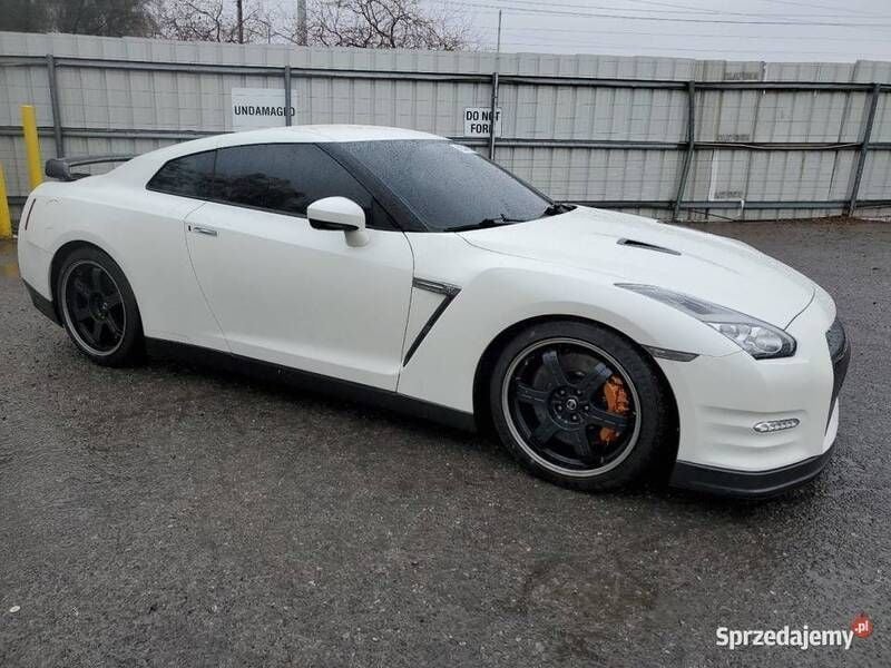 Używany Nissan GT-R Premium Edition 2013 Coupe