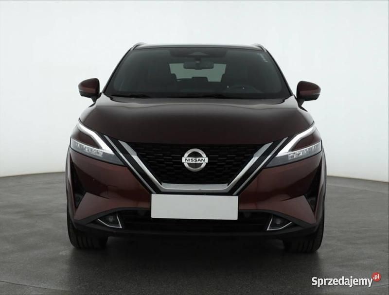 Bordowy Używany 2022 Nissan Qashqai SUV | 109 999 zł (Drogi) - Obraz 1/4