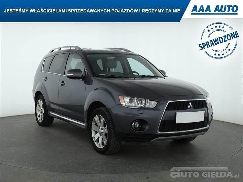 Używany Mitsubishi Outlander 140 KM (102 kW) 2010 Szary