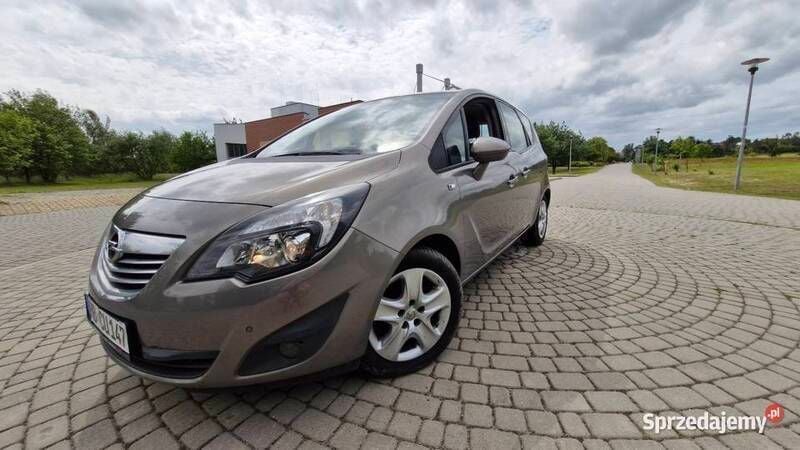 Złoty Używany 2011 Opel Meriva Minivan | 18 000 zł (Dobra cena) - Obraz 1/4