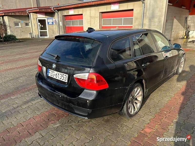 Używany BMW 320 2006 Czarny Kombi