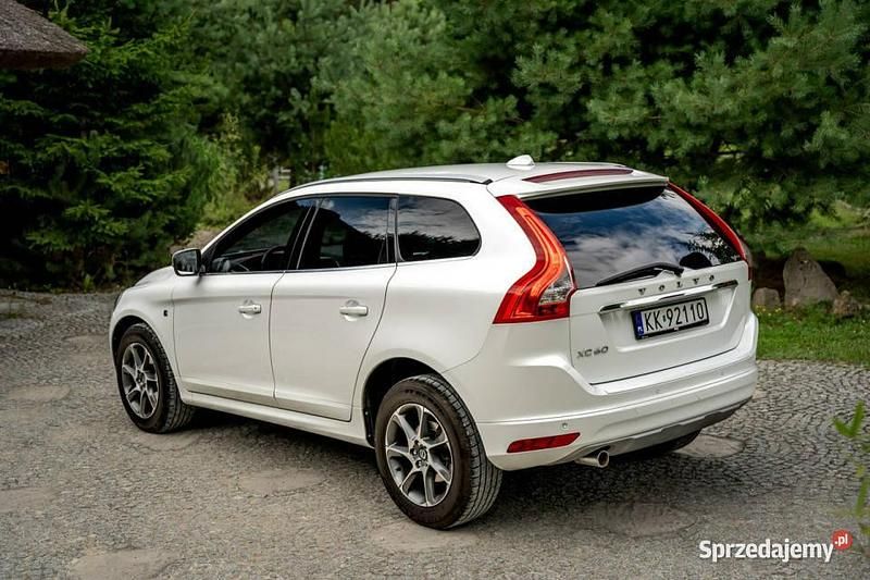 Biały Używany 2016 Volvo XC60 SUV | 64 777 zł (Dobra cena) - Obraz 1/4