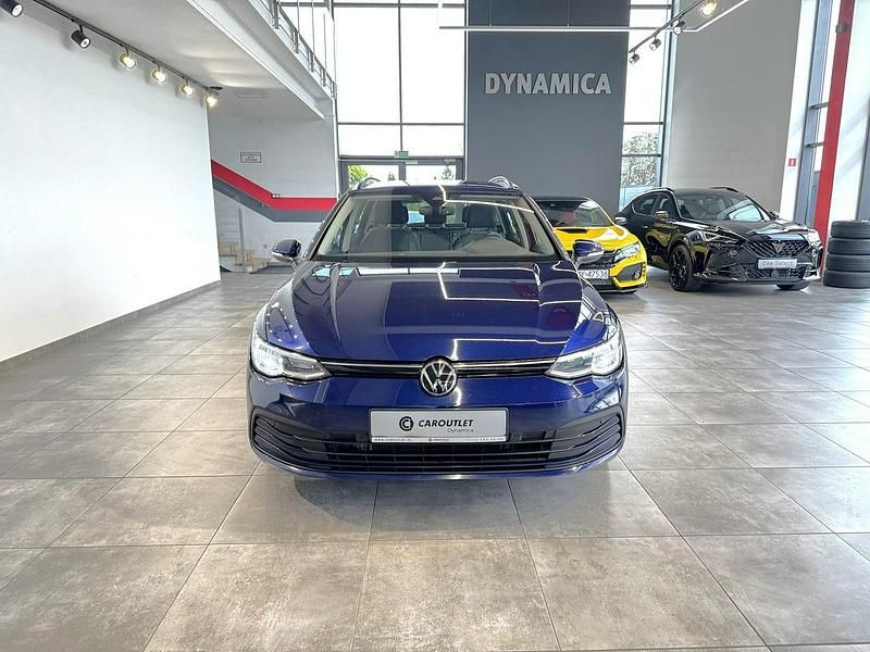 Niebieski (metalik) Używany 2022 VW Golf VIII R Kombi | 74 900 zł (Uczciwa cena) - Obraz 1/2