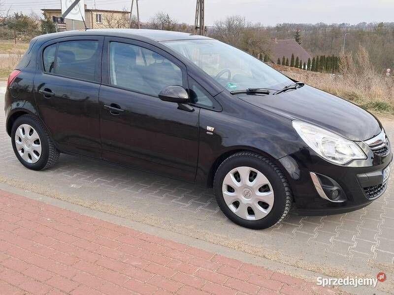 Czarny Używany 2011 Opel Corsa Satellite Hatchback | 16 999 zł (Uczciwa cena) - Obraz 1/4