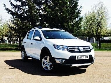 Biały Używany 2014 Dacia Sandero Stepway Hatchback | 29 900 zł (Drogi) - Obraz 1/4