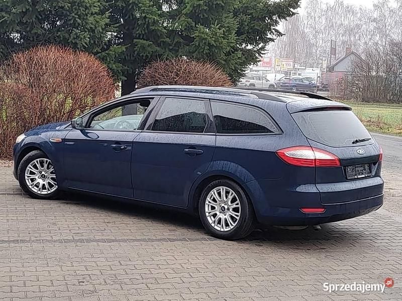 Używany Ford Mondeo 2008 Granatowy Kombi