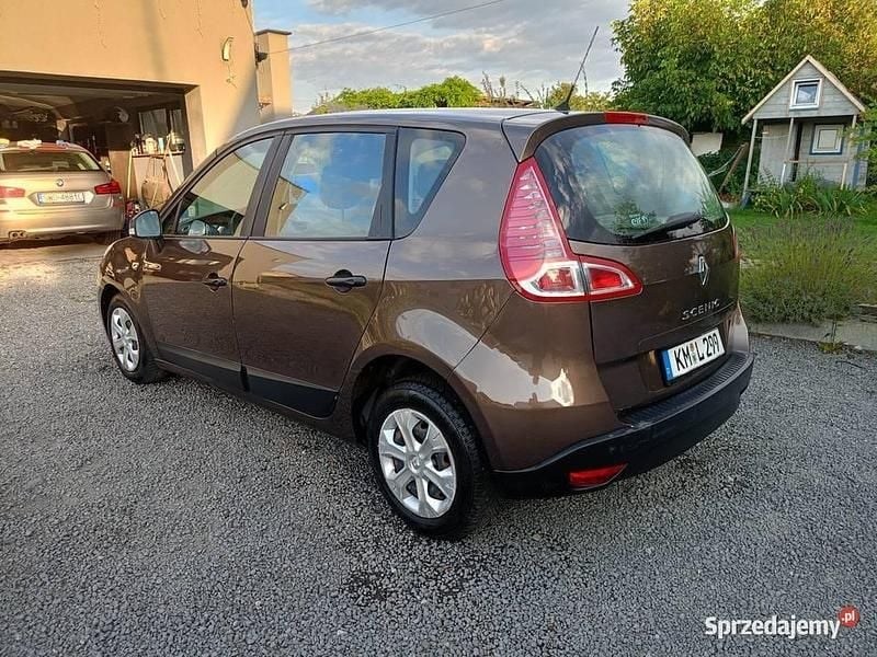 Brązowy Używany 2009 Renault Scénic III Minivan | 15 800 zł (Uczciwa cena) - Obraz 1/4