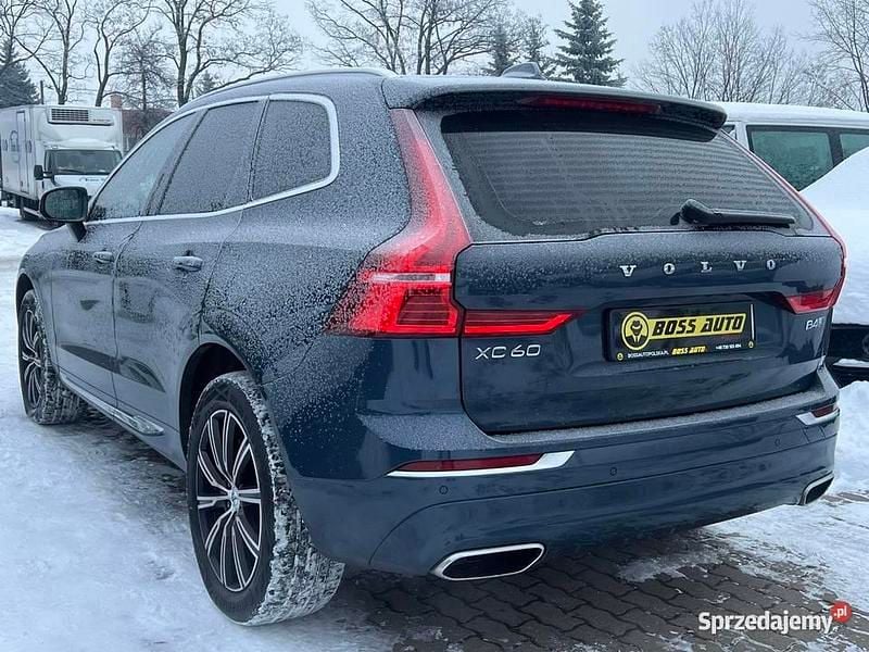 Używany Volvo XC60 2019 Niebieski SUV