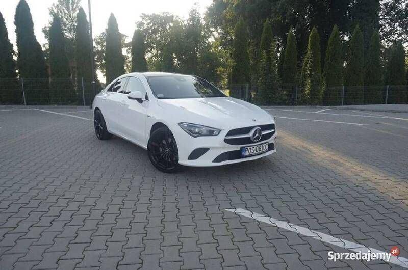 Biały Używany 2021 Mercedes CLA250e Sedan/Limuzyna | 135 900 zł - Obraz 1/4