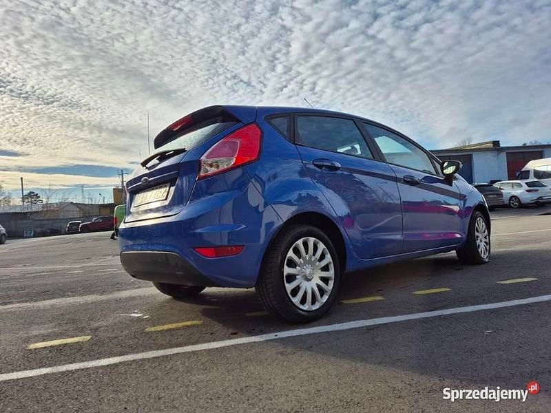 Używany Ford Fiesta 2013 Niebieski Sedan/Limuzyna