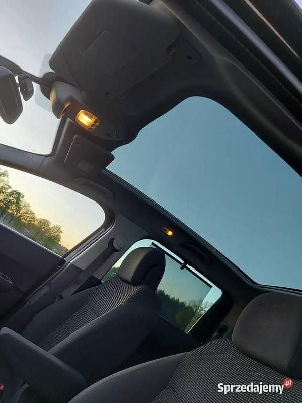 Używany Peugeot 5008 2015 Minivan