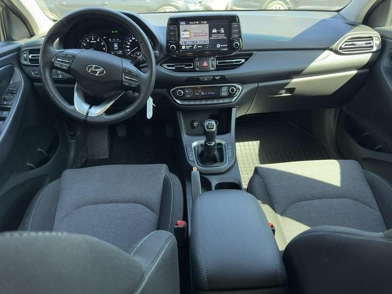 Używany Hyundai i30 160 KM (117 kW) 2023 Szary (metalik) Kombi