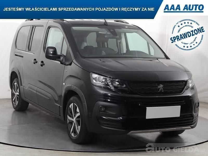 Używany Peugeot Rifter 2022 Czarny Minivan