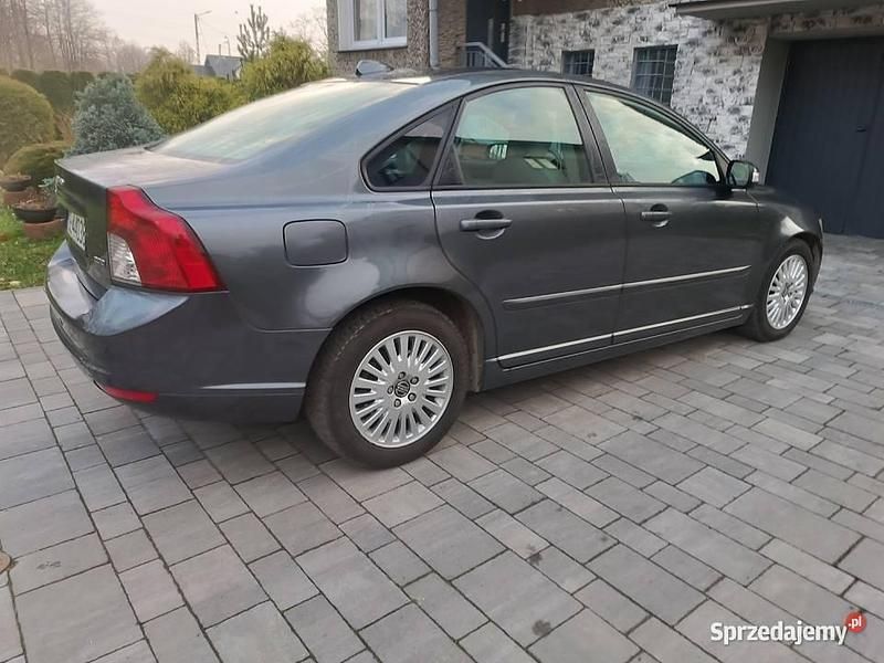 Używany Volvo S40 Momentum 2008 Szary Sedan/Limuzyna