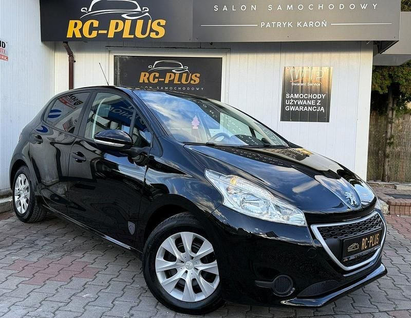 Czarny (metalik) Używany 2013 Peugeot 208 Hatchback | 17 900 zł (Dość drogi) - Obraz 1/4