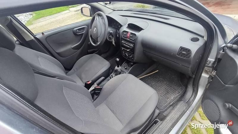 Używany Opel Corsa 2004 Szary Hatchback