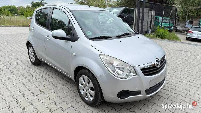 Srebrny Używany 2008 Opel Agila Hatchback | 8600 zł (Uczciwa cena) - Obraz 1/4