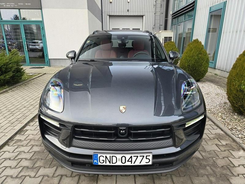 Używany Porsche Macan Sport 265 KM (194 kW) 2024 Czarny SUV