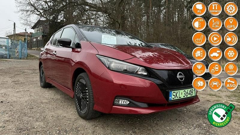 Bordowy Używany 2022 Nissan Leaf 360º Hatchback | 89 999 zł - Obraz 1/4