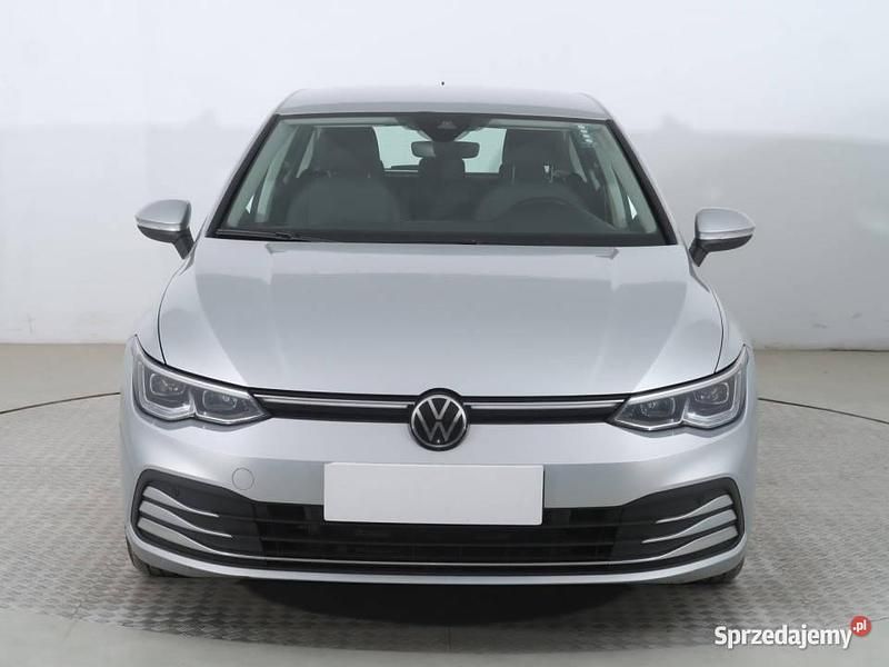 Szary Używany 2022 VW Golf VIII Hatchback | 69 999 zł (Uczciwa cena) - Obraz 1/4