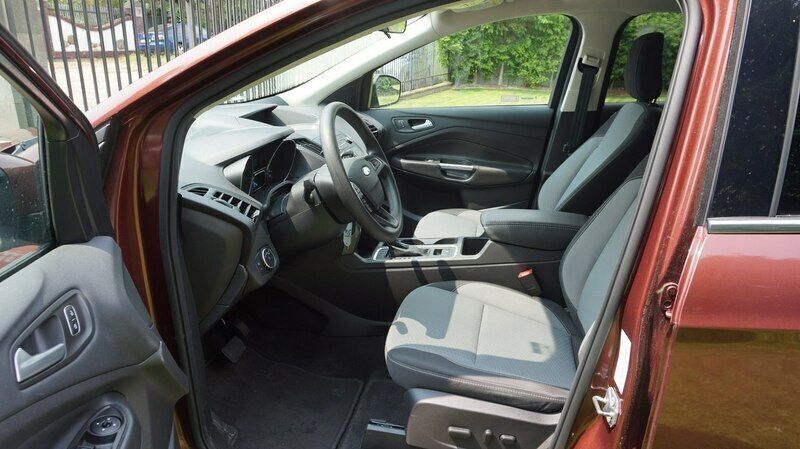 Używany Ford Escape 182 KM (133 kW) 2018 Brązowy SUV