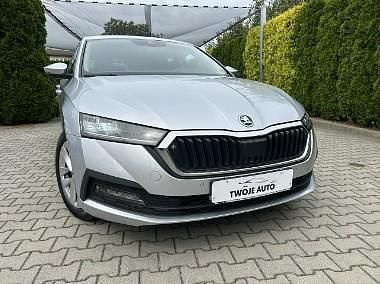 Srebrny (metalik) Używany 2022 Skoda Octavia Sedan/Limuzyna | 81 795 zł (Uczciwa cena) - Obraz 1/4