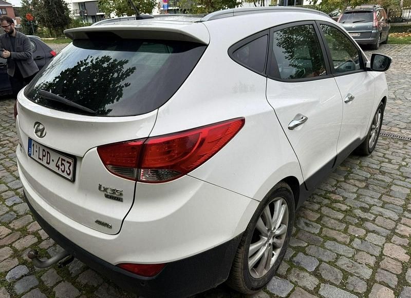 Używany Hyundai ix35 136 KM (100 kW) 2012 Biały SUV