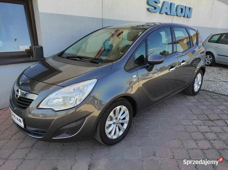 Szary Używany 2011 Opel Meriva Minivan | 22 700 zł (Uczciwa cena) - Obraz 1/4