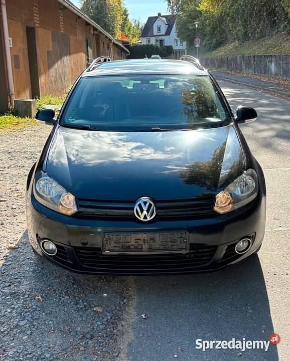 Czarny Używany 2012 VW Golf VII Match Kombi | 19 000 zł (Uczciwa cena) - Obraz 1/4