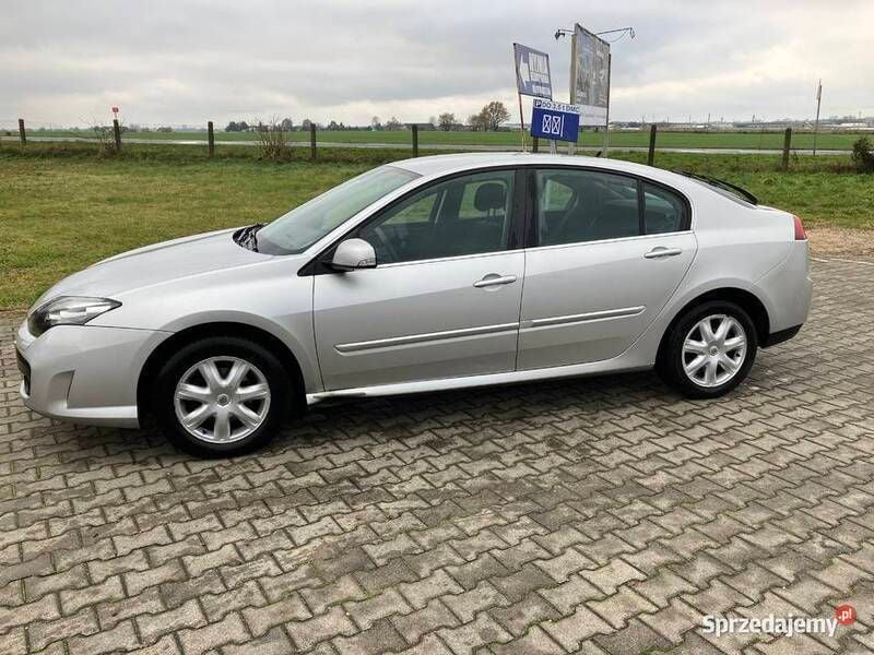 Używany Renault Laguna III GT 110 KM (80 kW) 2010 Srebrny Hatchback